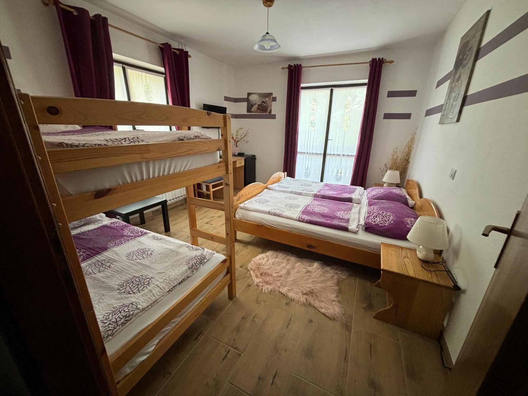Guest House Kmecki Hram Fortuna Idrija Bagian luar foto