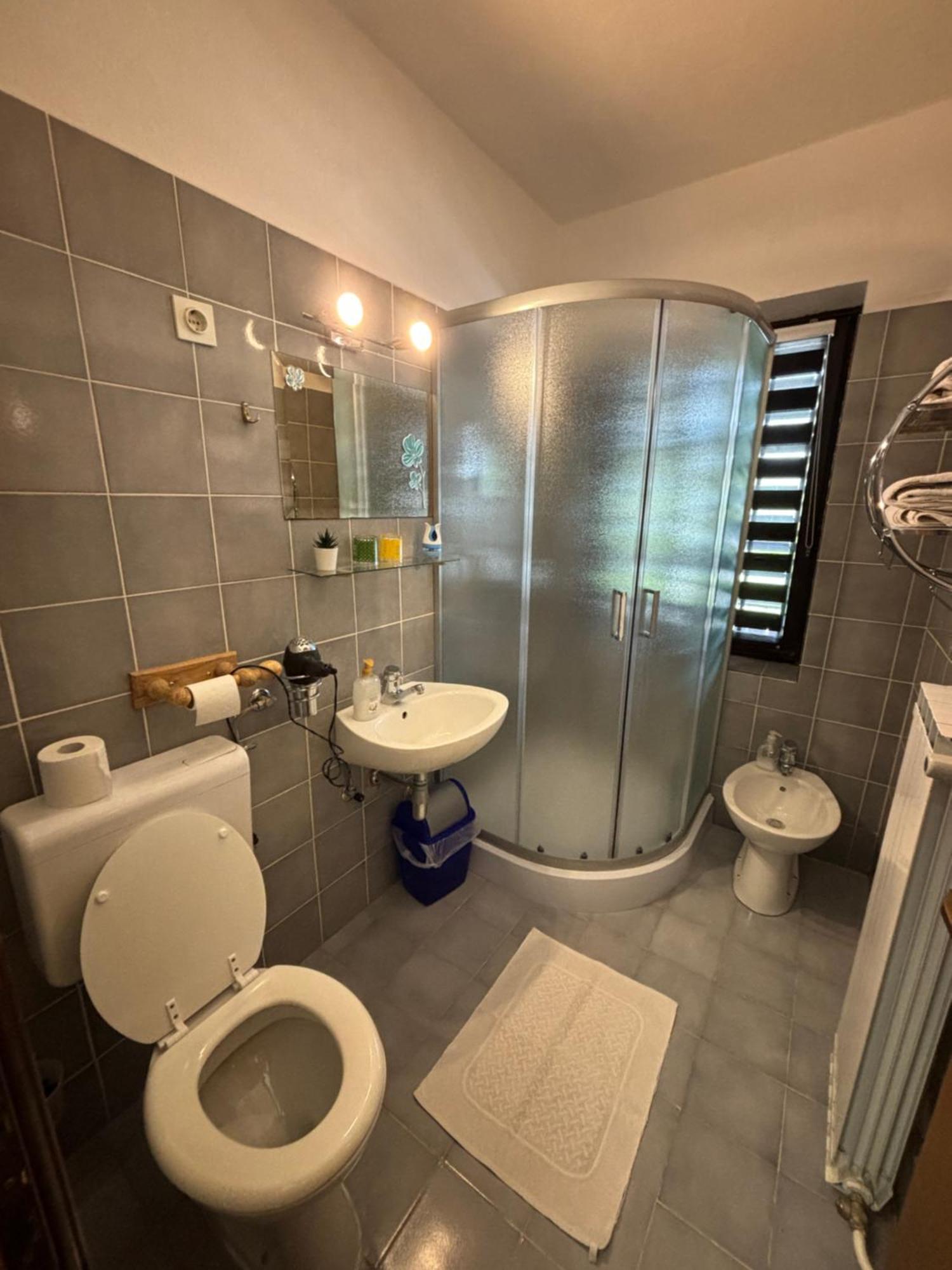 Guest House Kmecki Hram Fortuna Idrija Bagian luar foto